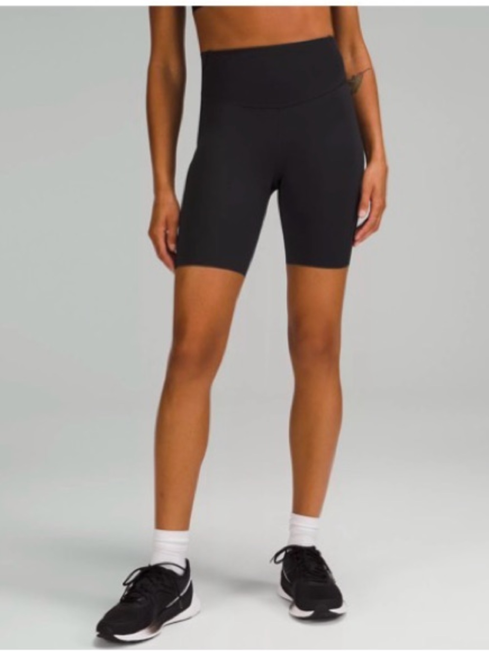 Lululemon Base Pace High-Rise Short 8" in Black Size: 4 - NWOT
